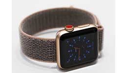 به چه دلیل دکمه چرخان دیجیتالی apple watch سری 3 قرمز است ؟