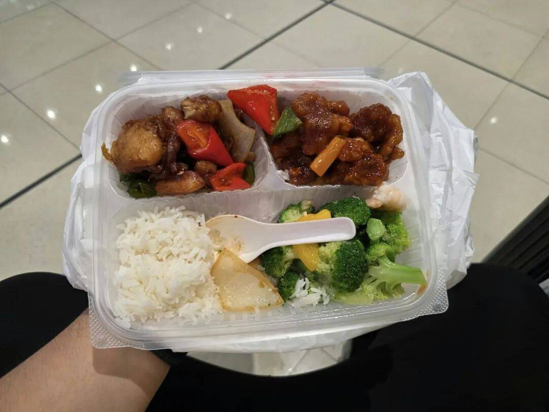 场引争议！网友怒斥：堕落了！开元棋牌试玩